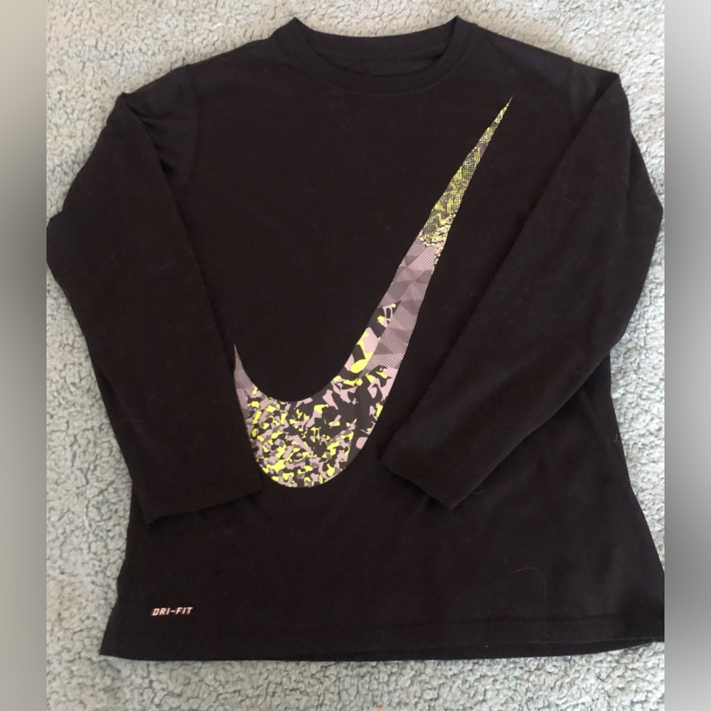 ☘️ NIKE Girls Youth Dri Fit Long Sleeve T-Shirt Top Large